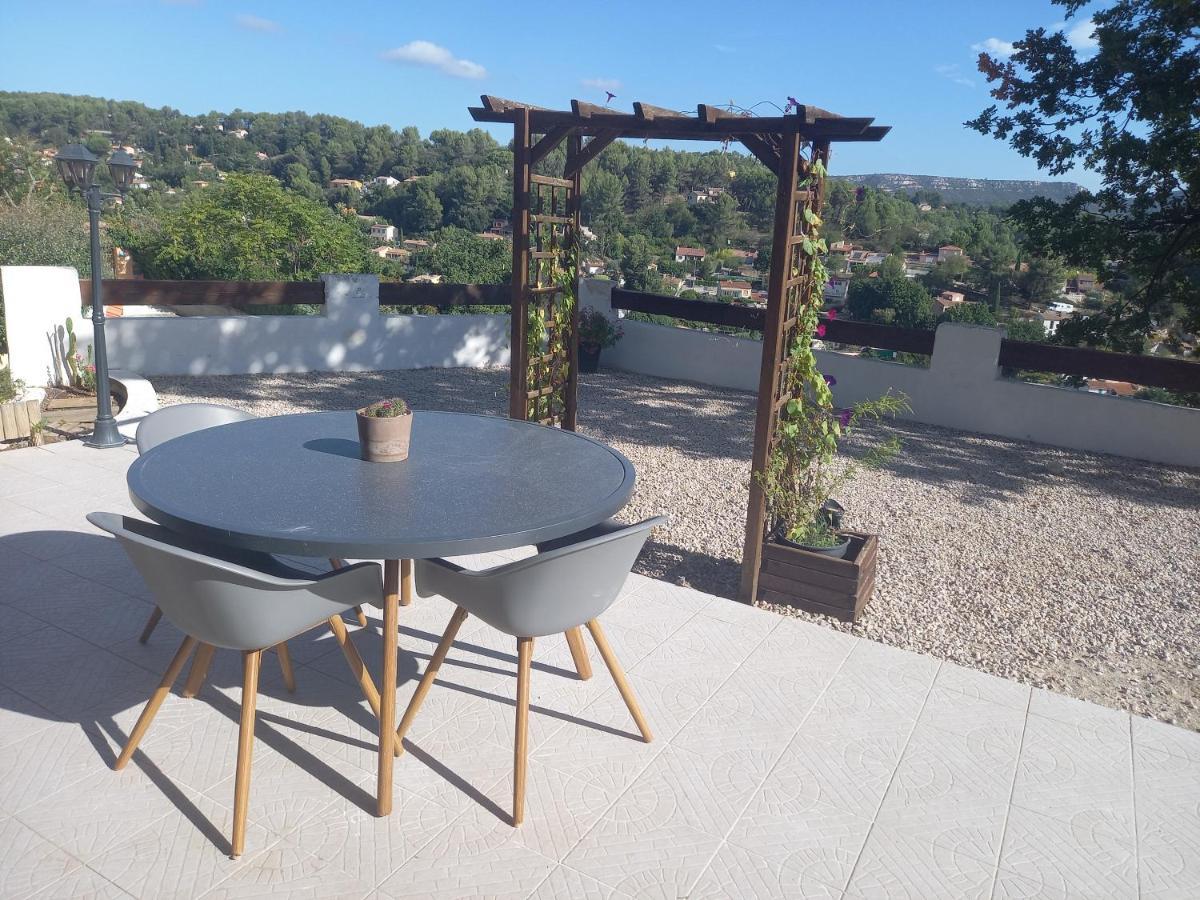 Vue Magnifique, Jardin Et Petit Cocon En Provence Apartment Peypin Exterior photo